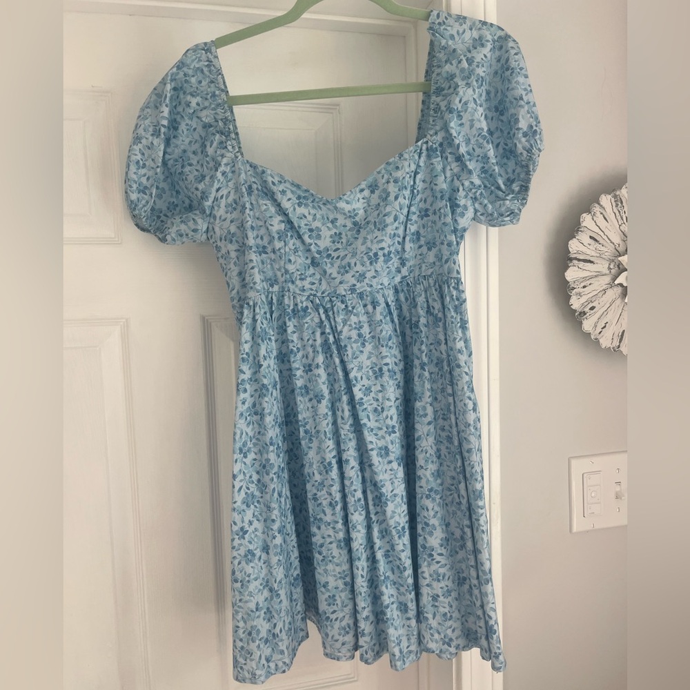 Alterd State  Blue Flowered Puff Sleeve Dress Size Medium NEVER WORN